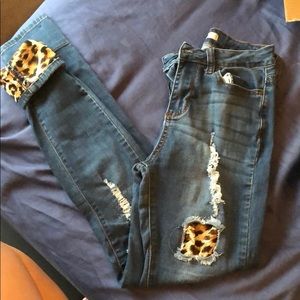Women’s cheetah cropped jeans